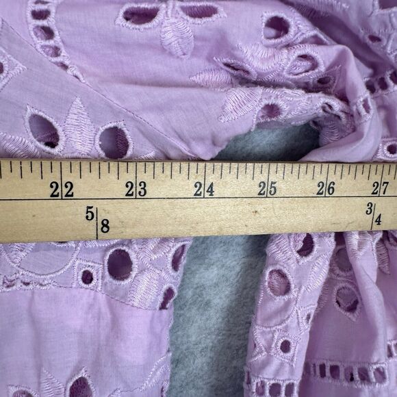 Chico’s Cotton Eyelet Blouse Women’s Size 3 |XL Pullover V-Neck Embroidered Boho - Picture 2 of 10